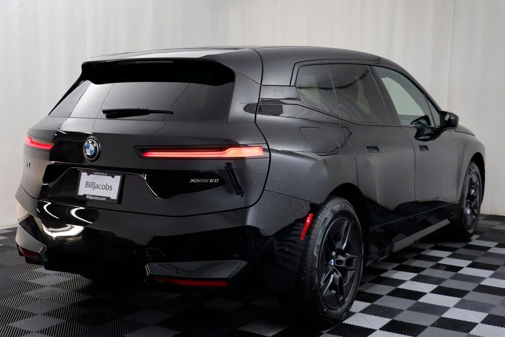 2026 BMW iX 60 - Photo 18