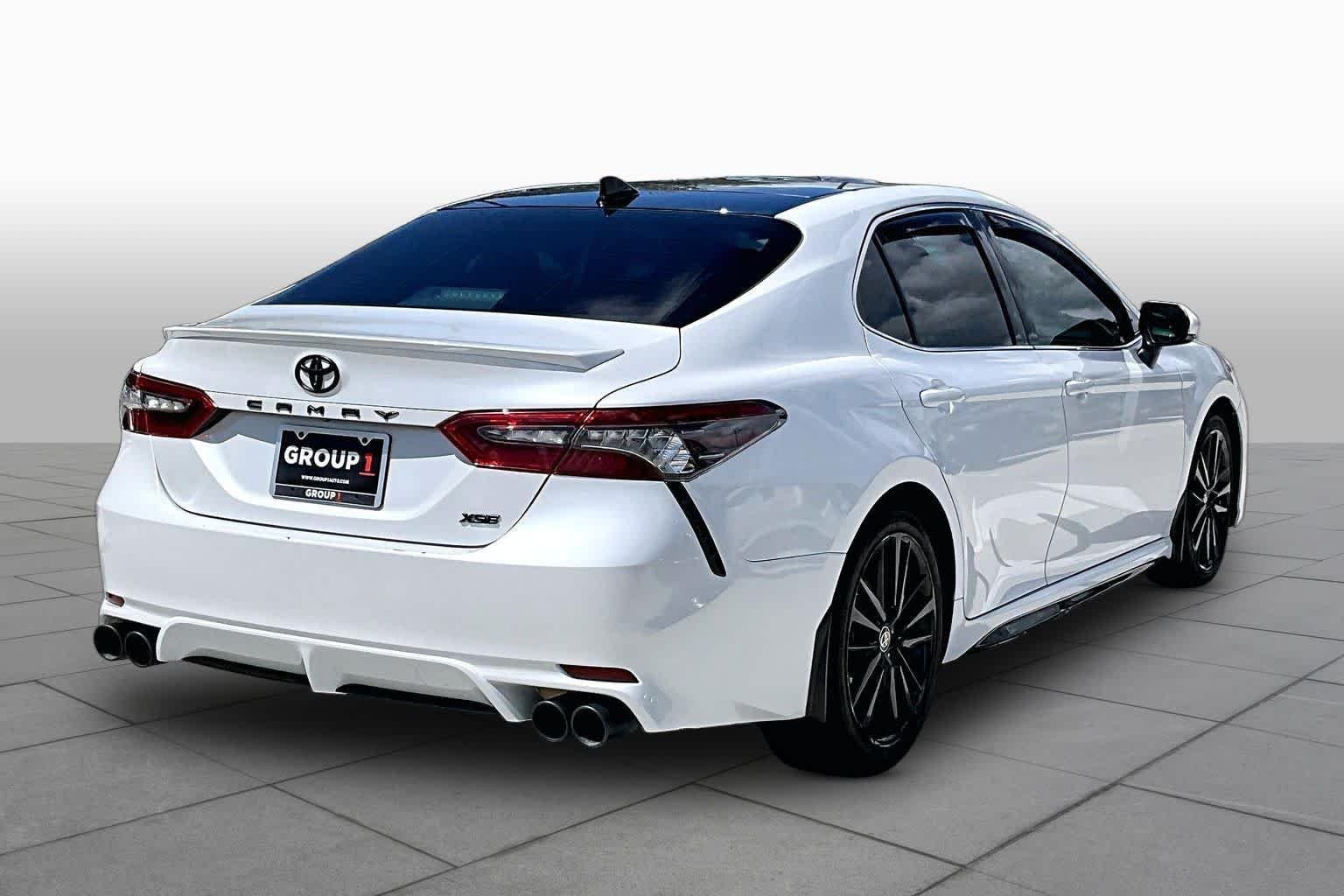 Used 2021 Wind Chill Pearl Toyota XSE image 13