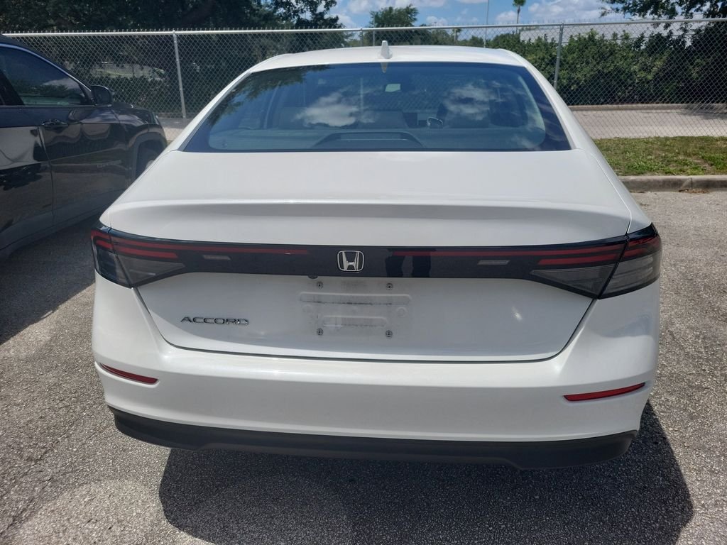 Used 2024 White Honda EX image 4