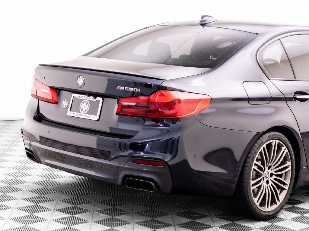 Used 2018 Carbon Black Metallic BMW M550i xDrive image 37