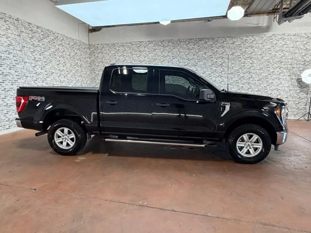 Used 2023 Black Ford XLT image 6