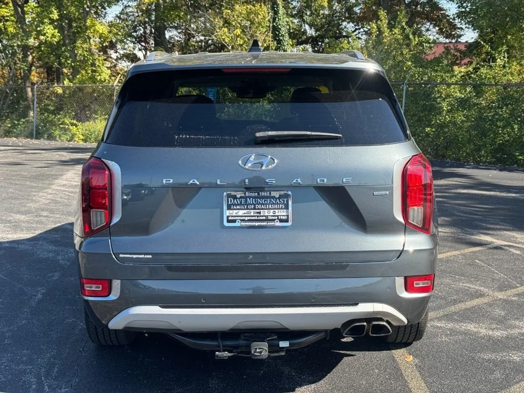 Used 2022 Gray Hyundai Limited image 6