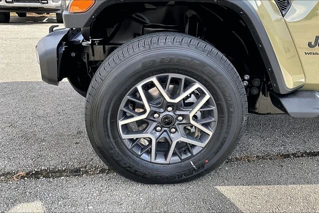 New 2026 Jeep Wrangler Sahara 4D Sport Utility