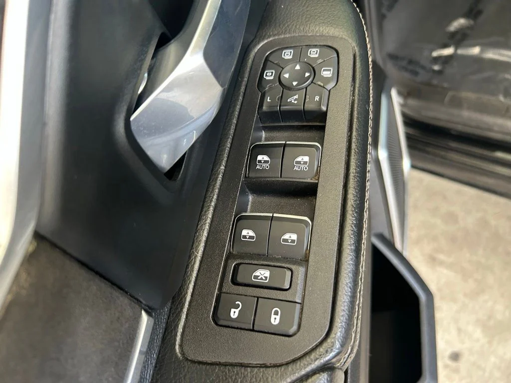 Used 2025 Black Ram Laramie image 40