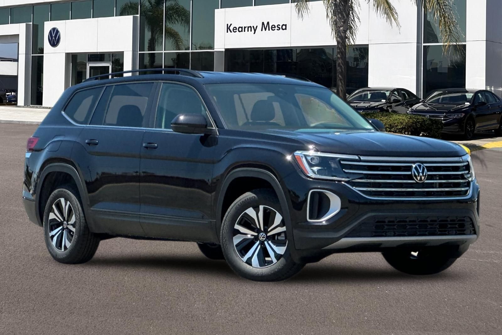 New 2026 Deep Black Pearl Volkswagen SE image 2