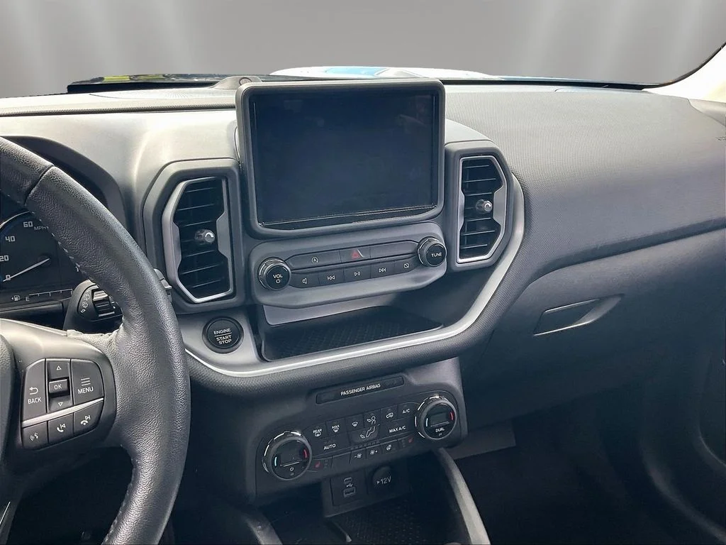 Used 2021 Blue Metallic Ford Outer Banks image 9