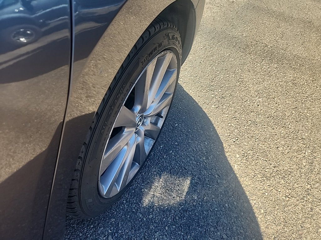 Used 2019 Machine Gray Metallic Mazda Premium image 8