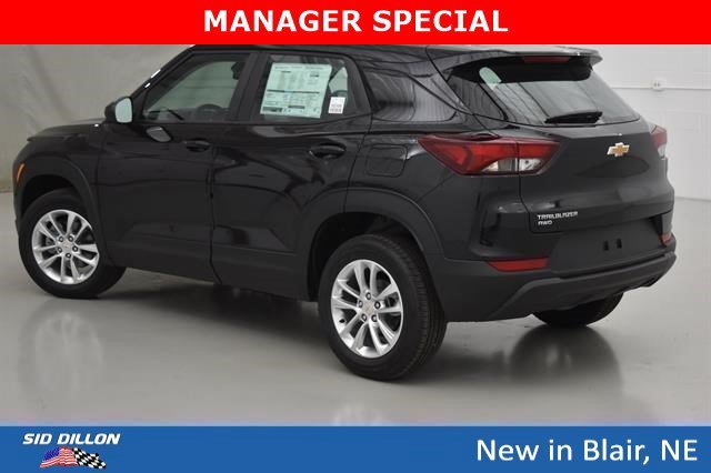 New 2026 Mosaic Black Metallic Chevrolet LS image 13