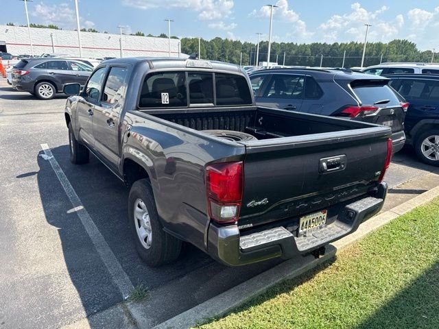 Used 2023  Toyota  image 10