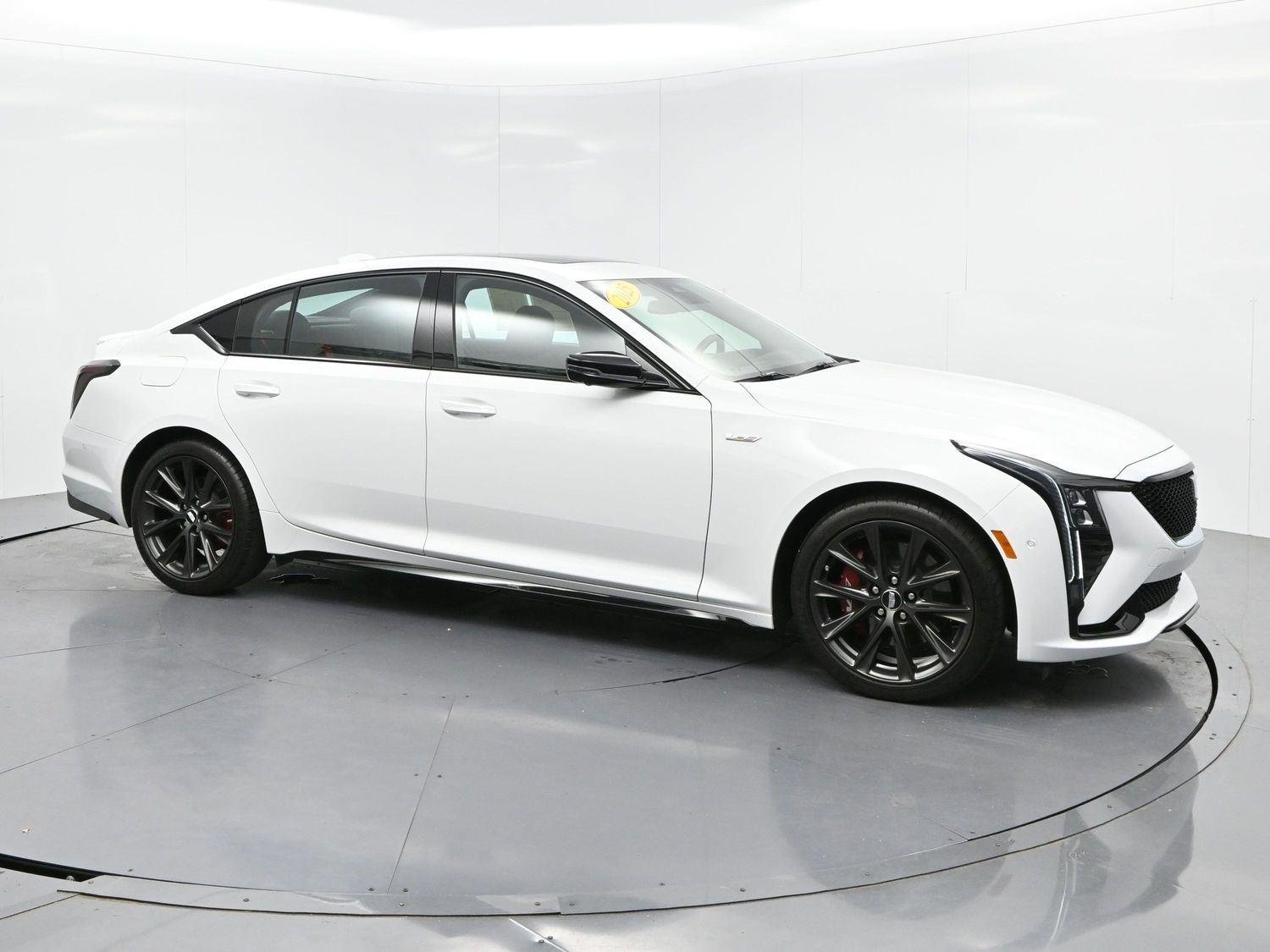 Used 2025 Summit White Cadillac V-Series image 2