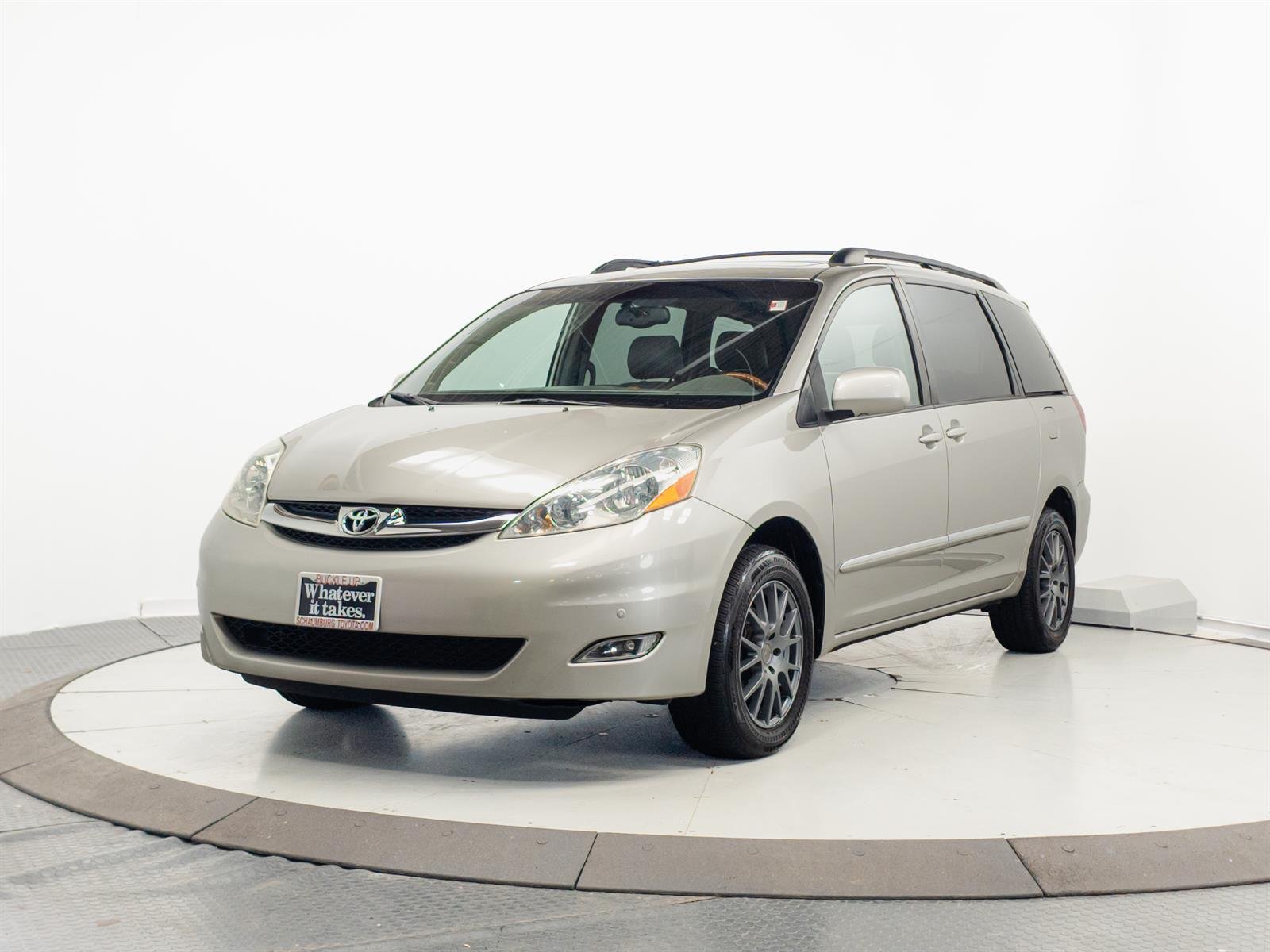 Used 2006 Silver Toyota XLE Limited image 3