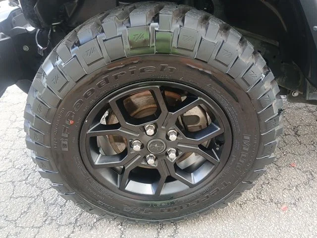 Used 2023 Black Jeep Sport image 52