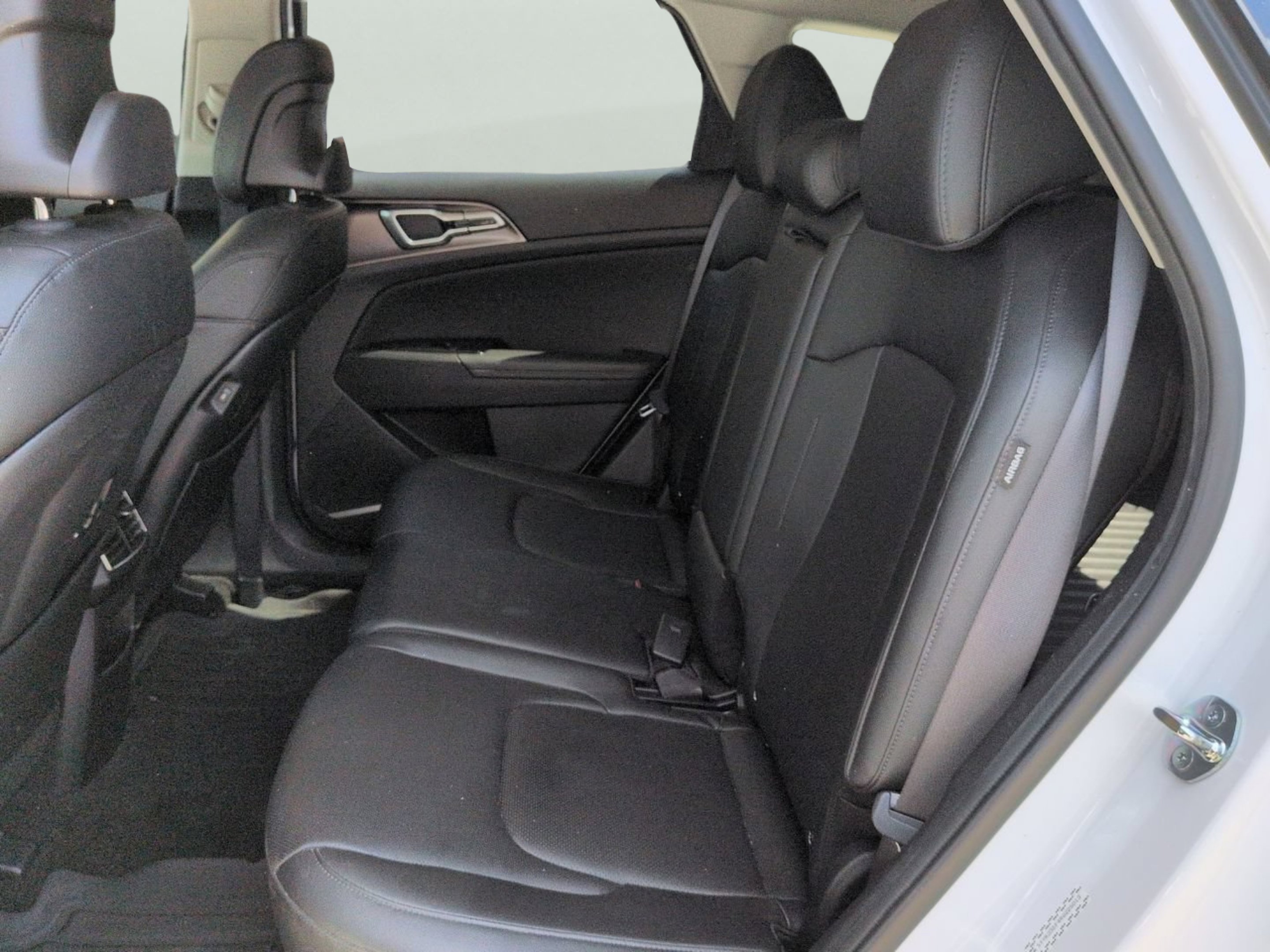 Used 2024 Glacial White Pearl Kia EX image 15