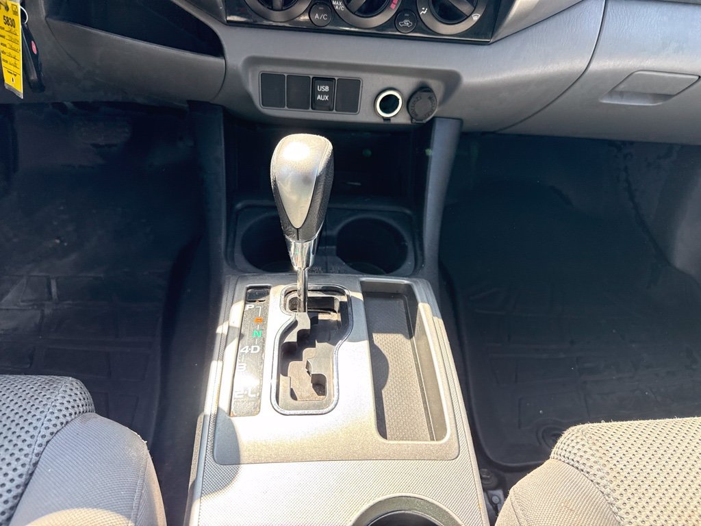 Used 2015 White Toyota PreRunner image 18