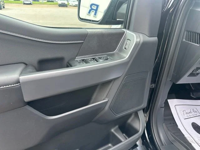 New 2026 Agate Black Metallic Ford XLT image 32