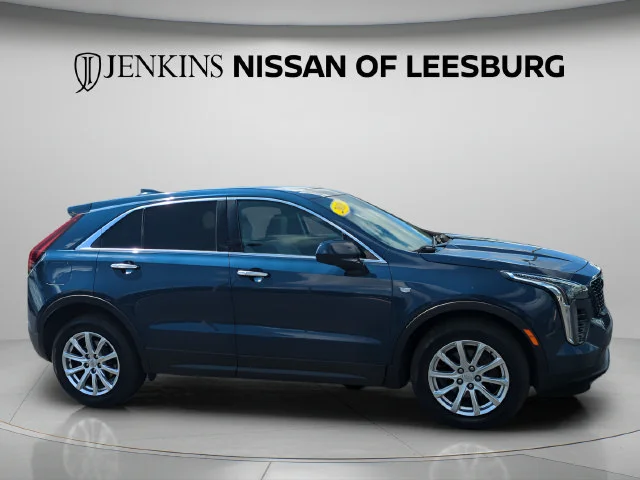 Used 2019 Blue Cadillac Luxury image 2