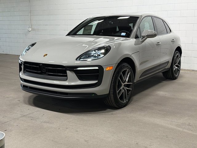 2026 Porsche Macan 