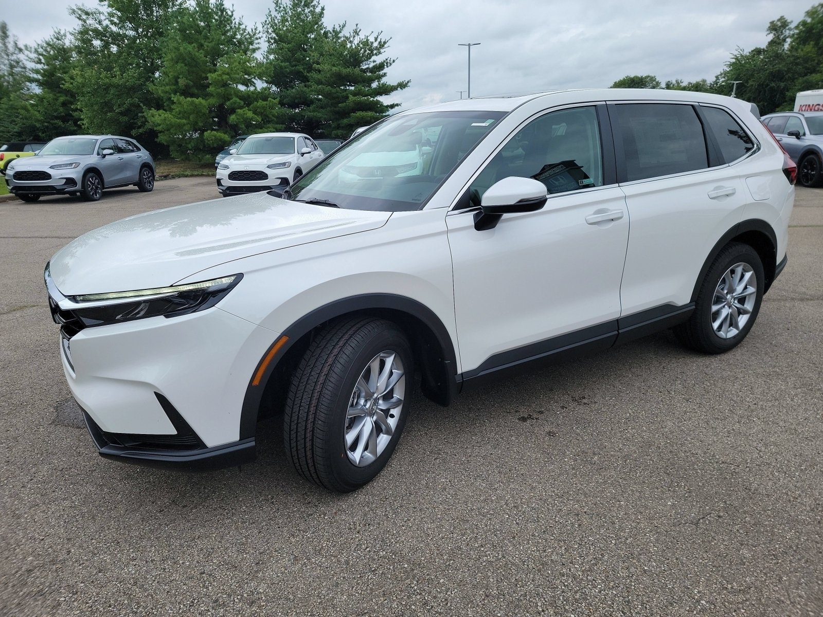 New 2026 Platinum White Pearl Honda EX image 3