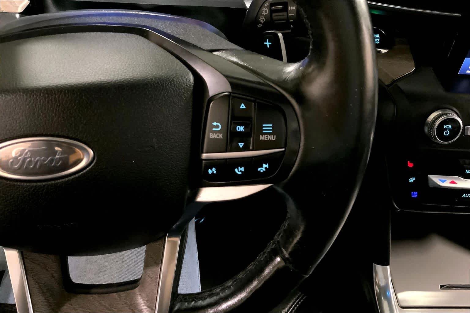 Used 2020 Iconic Silver Metallic Ford Platinum image 25