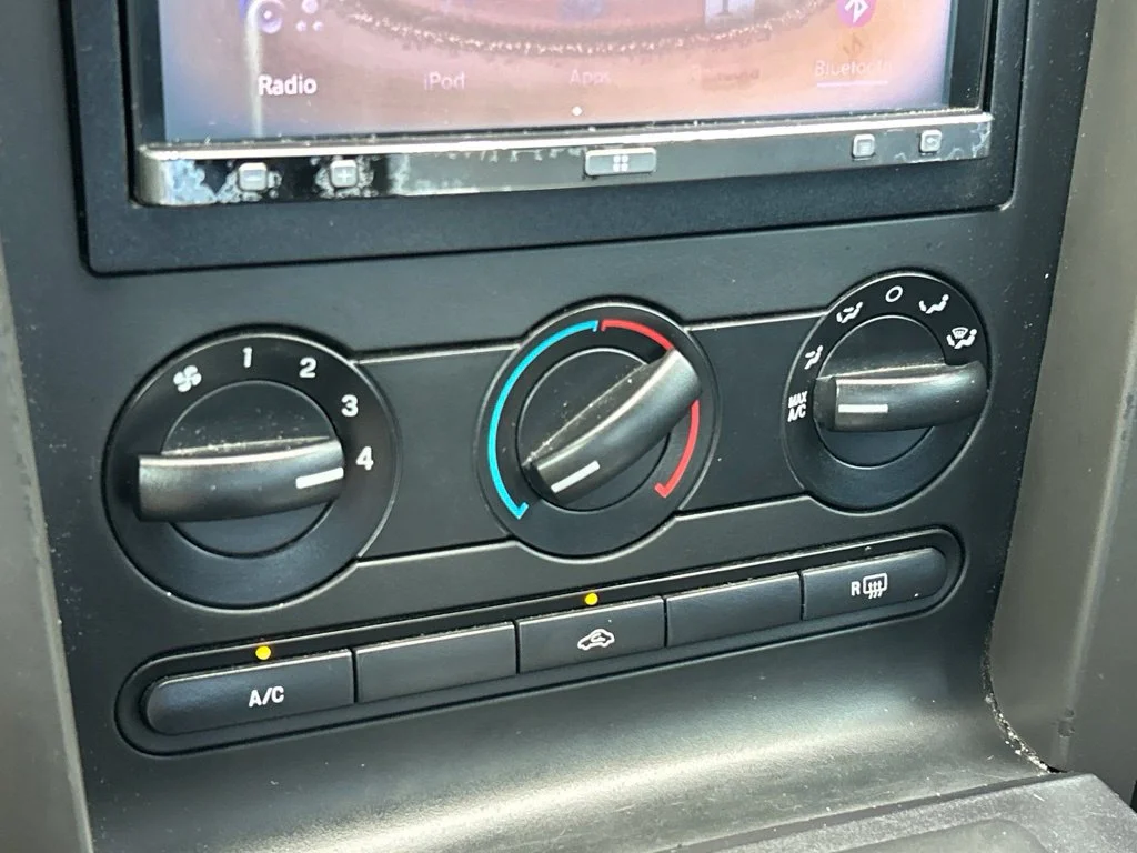 Used 2006 Black Clearcoat Ford  image 27