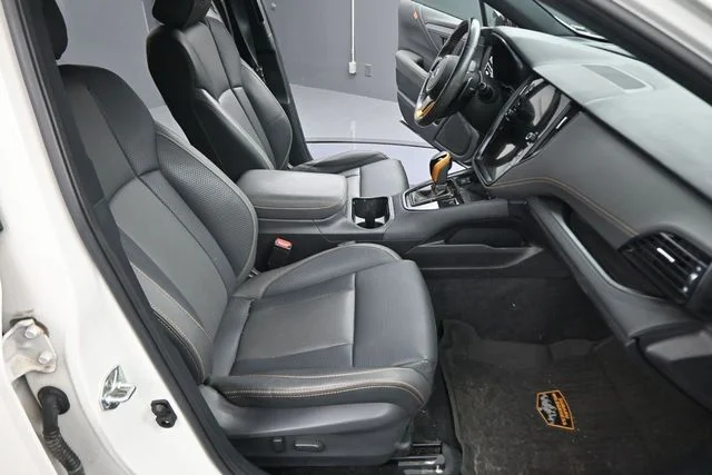 Used 2022 White Subaru Wilderness image 14