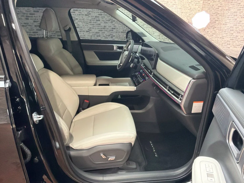 Used 2026 Phantom Black Hyundai Calligraphy image 10