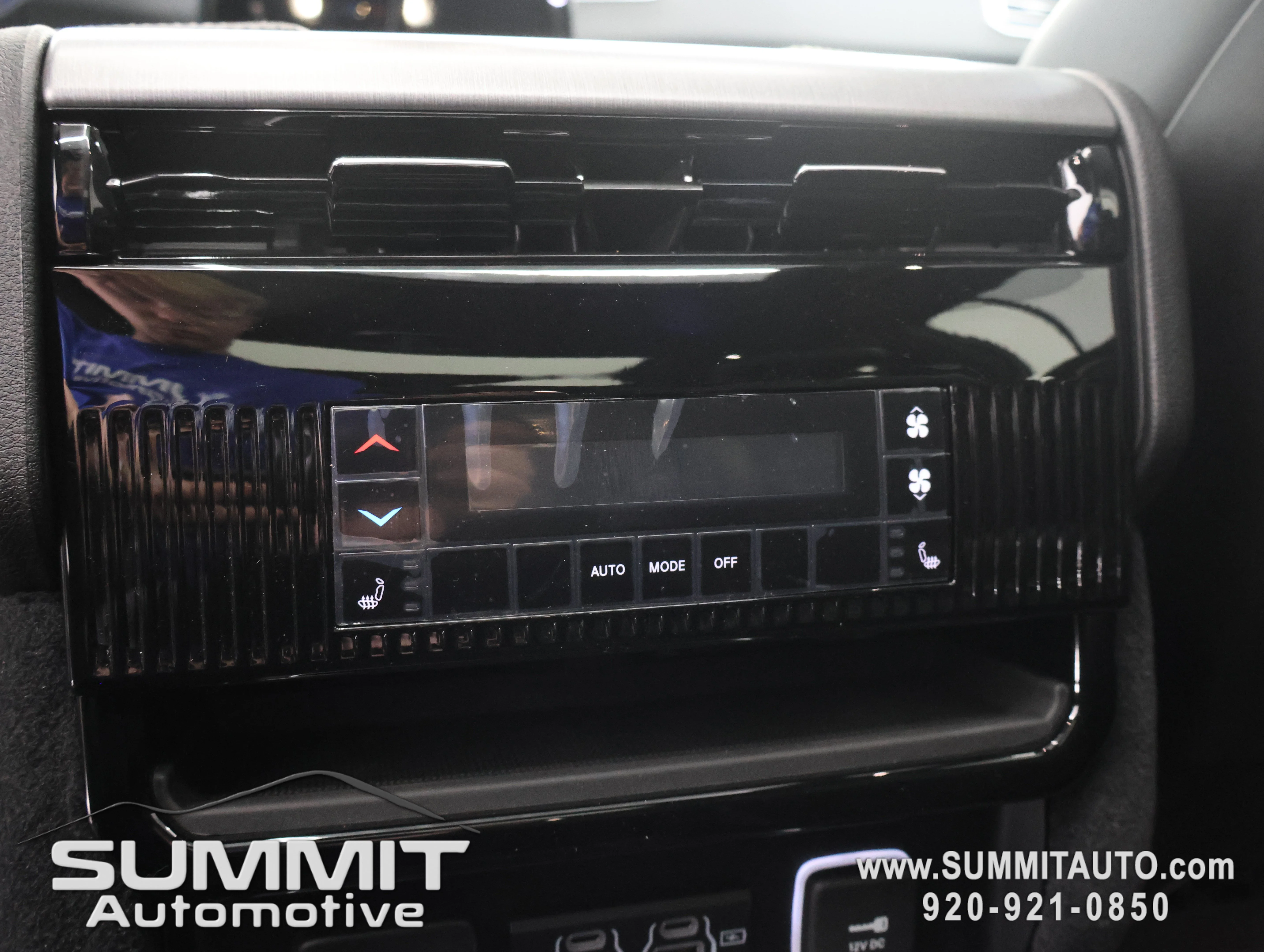 New 2026 High Gloss Black Jeep Limited Reserve image 42