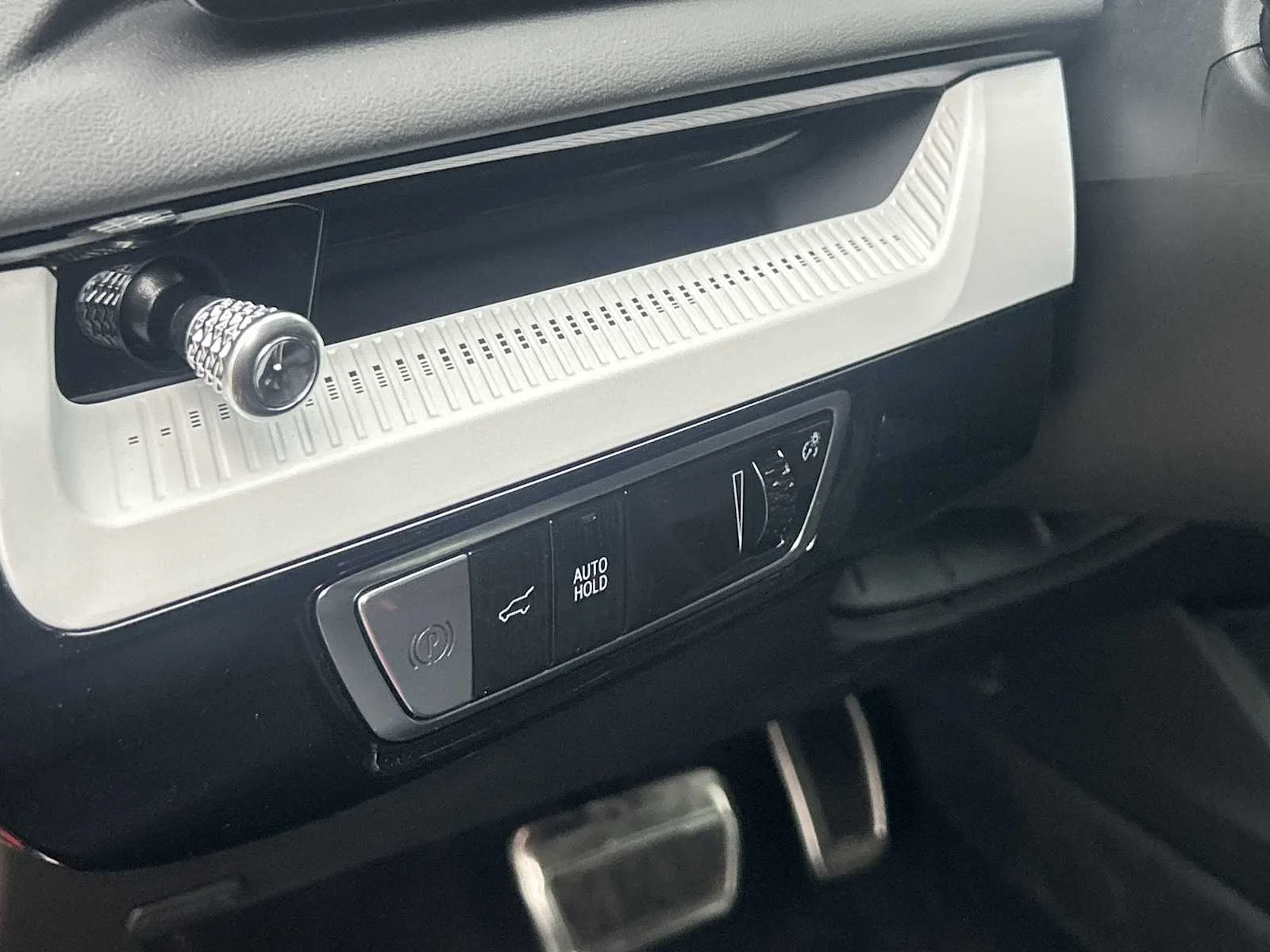 2026 Cadillac OPTIQ Sport - Photo 17