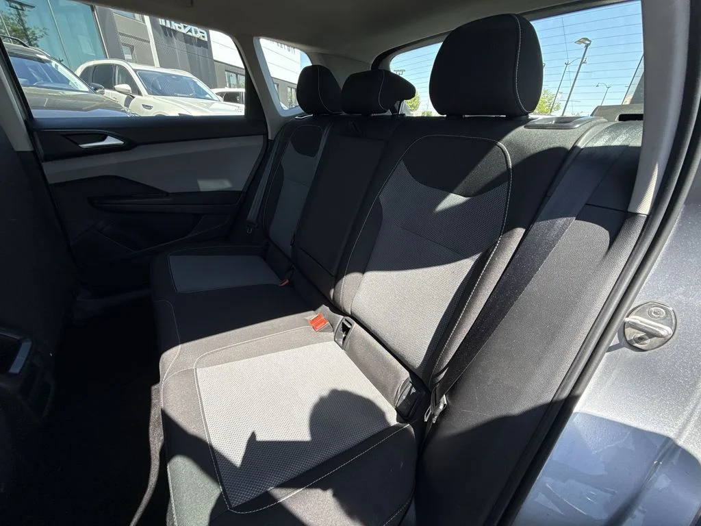 Used 2022 Silver Volkswagen 1.5T S image 23