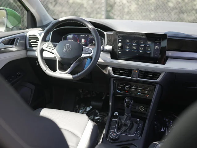 2025 Volkswagen Taos SEL - Photo 24