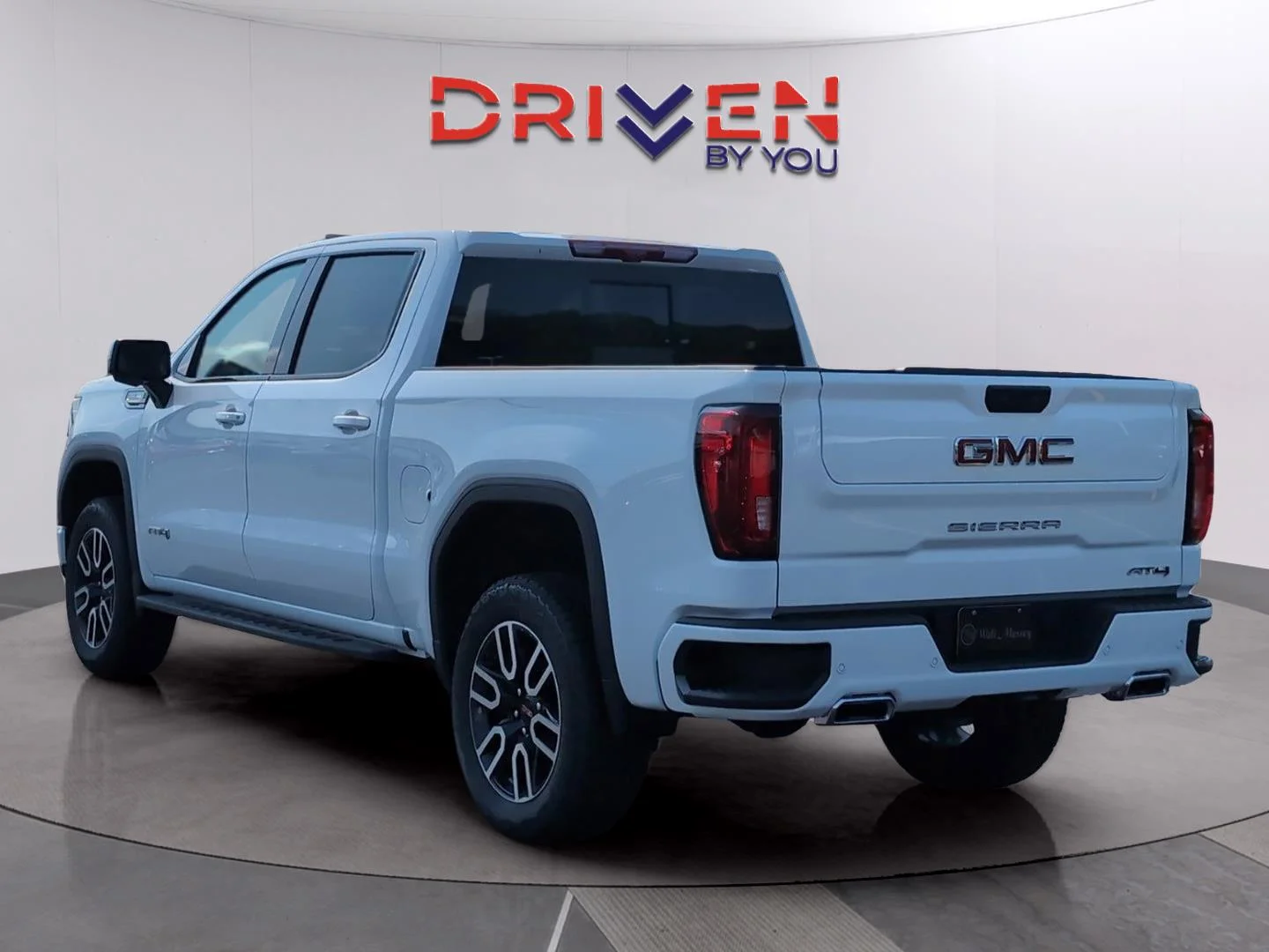 New 2026 Summit White GMC AT4 image 4