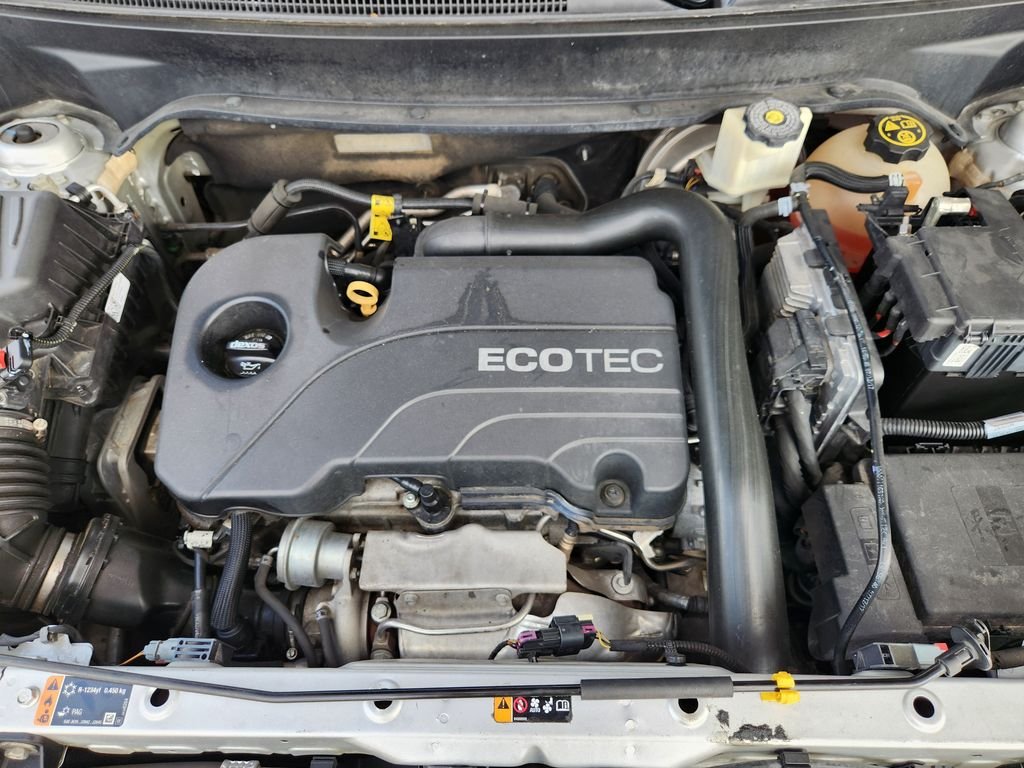 Used 2018 Silver Ice Metallic Chevrolet LT image 34