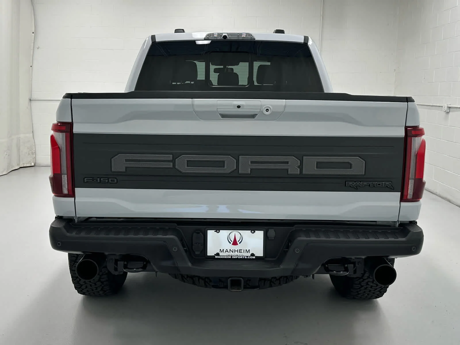 Used 2025 Space White Metallic Ford Raptor image 7