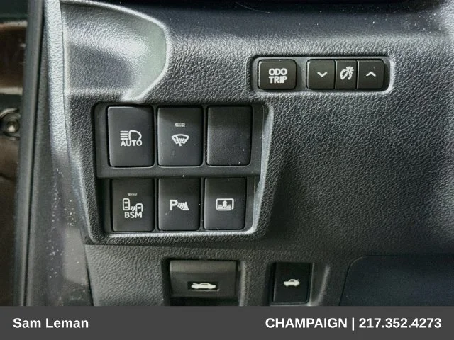 Used 2014 Black Lexus 350 image 10