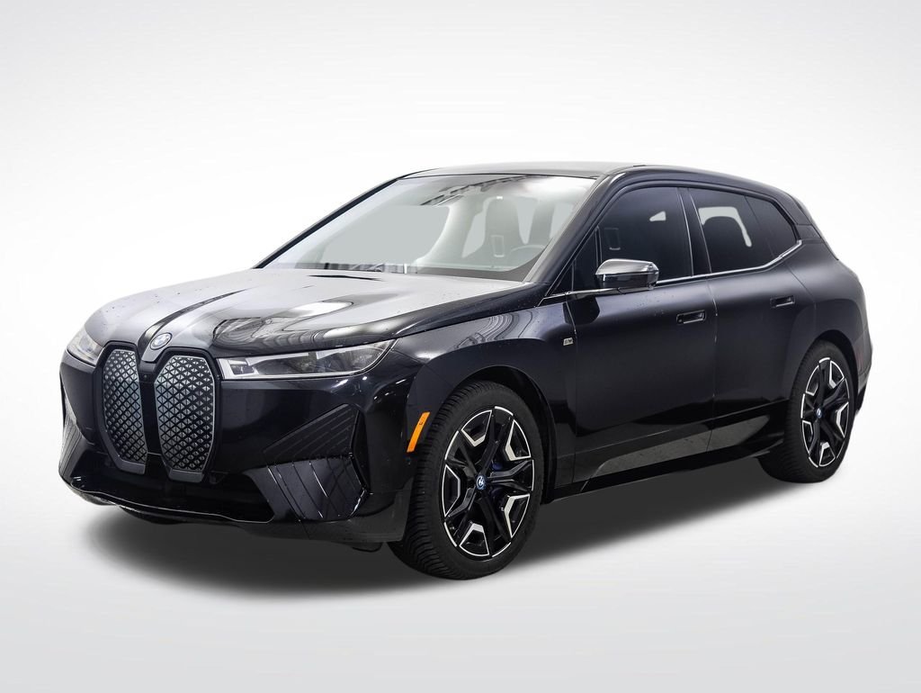 2023 BMW iX M60's photo
