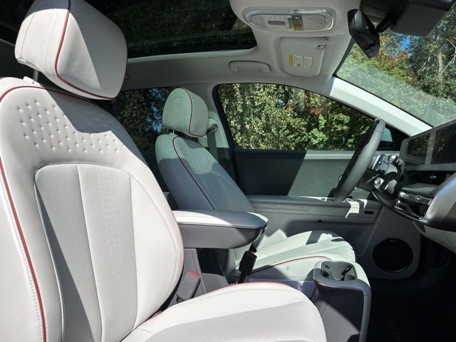 2024 Hyundai IONIQ 5 Limited - Photo 21