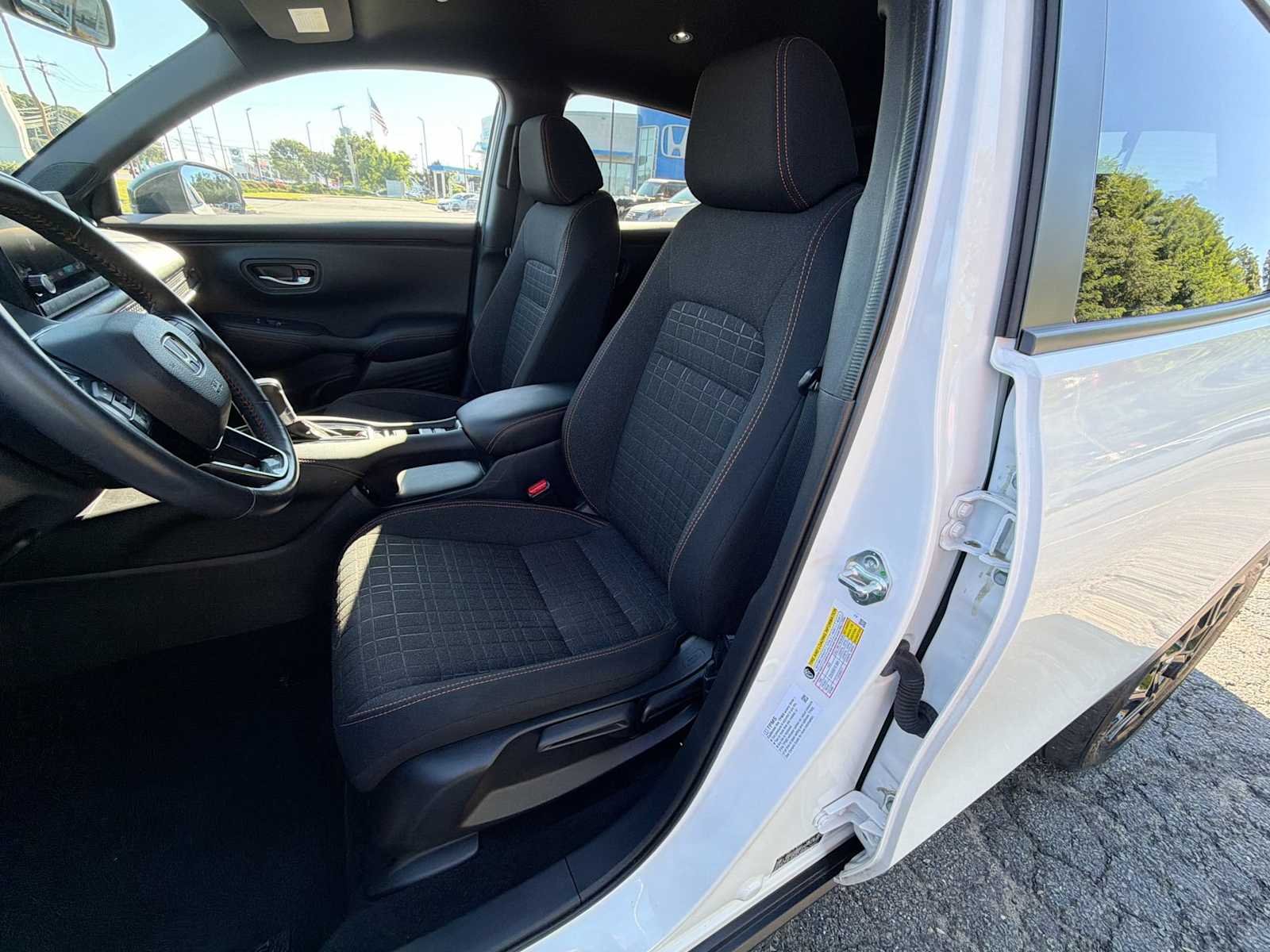 Used 2024 Platinum White Pearl Honda Sport image 21