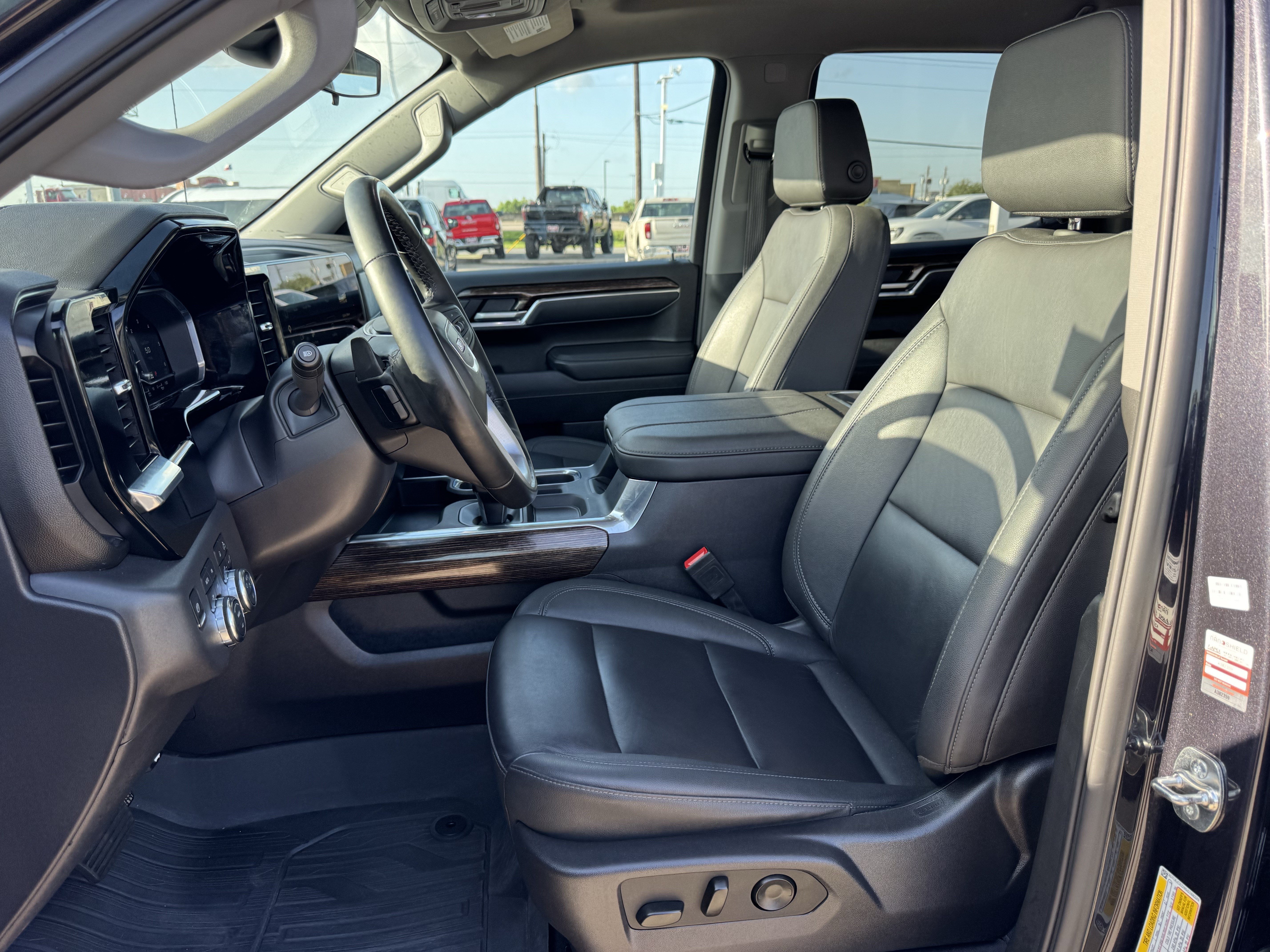 Used 2025 Titanium Rush Metallic GMC Elevation image 22