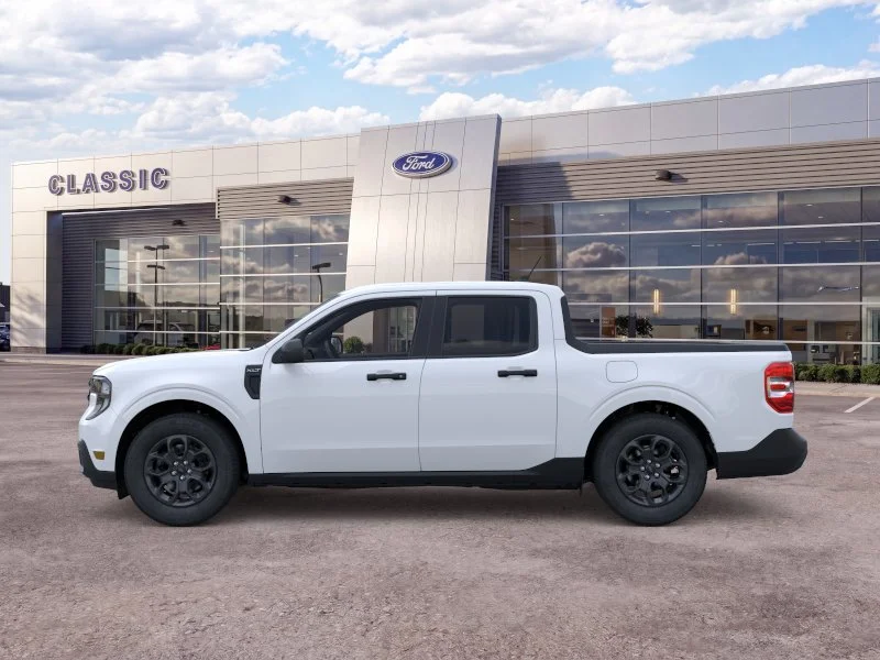 New 2026 Oxford White Ford XLT image 16
