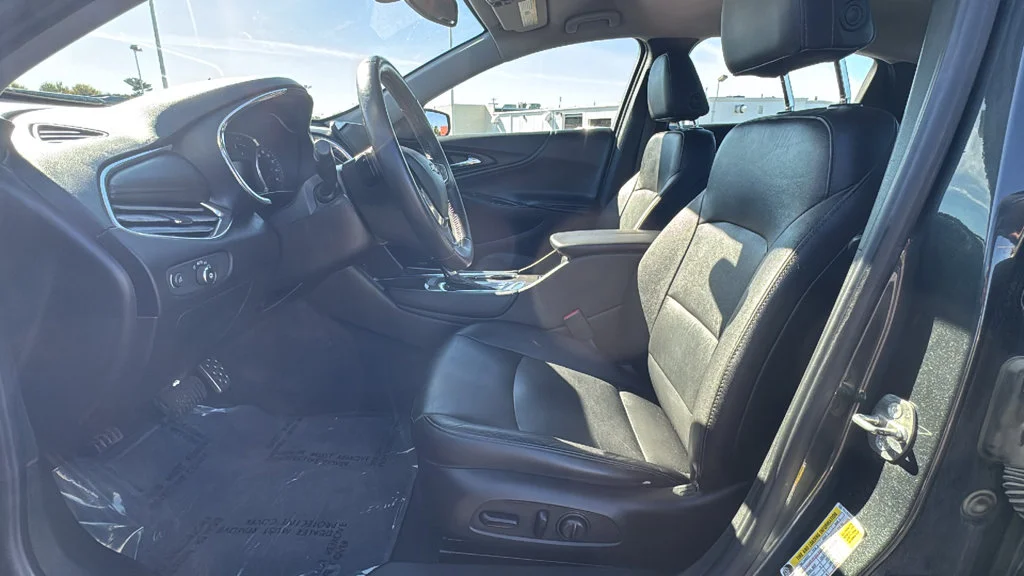 Used 2017 Gray Chevrolet LT image 6