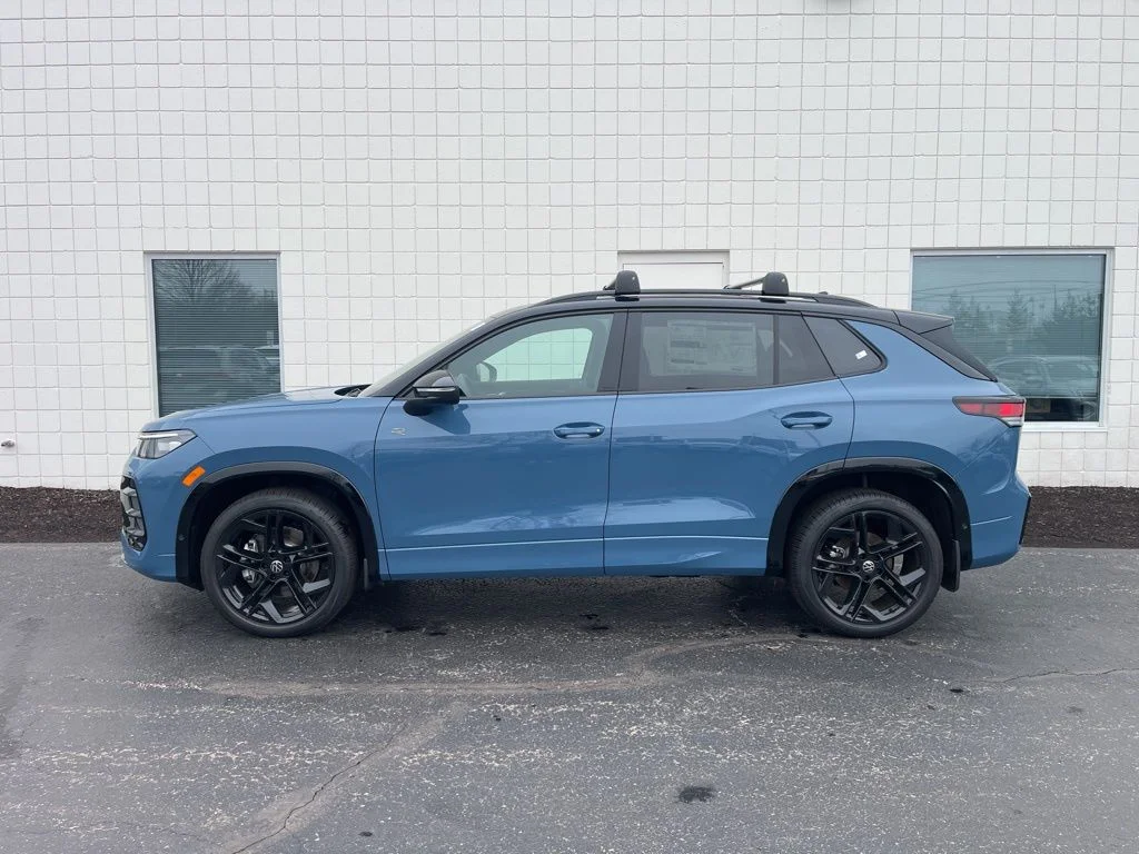 New 2026 Monterey Blue with Deep Black Roof Volkswagen 2.0T SE R-Line Black image 2