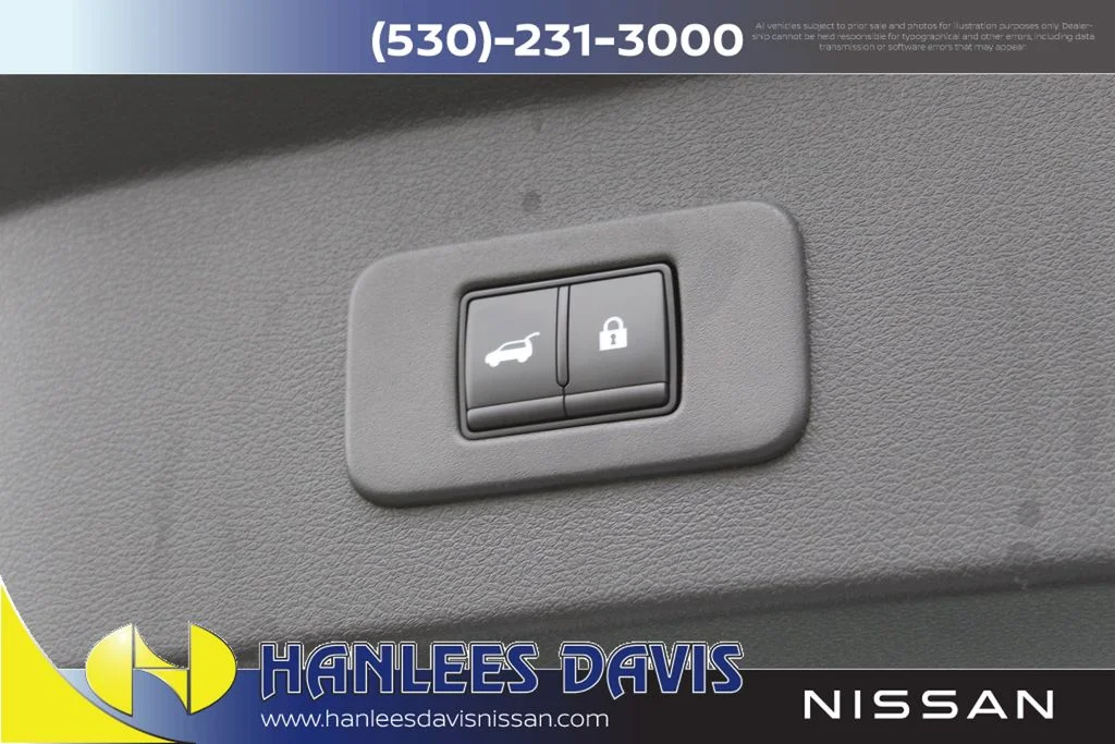 New 2026 White Nissan PLATINUM+ image 11