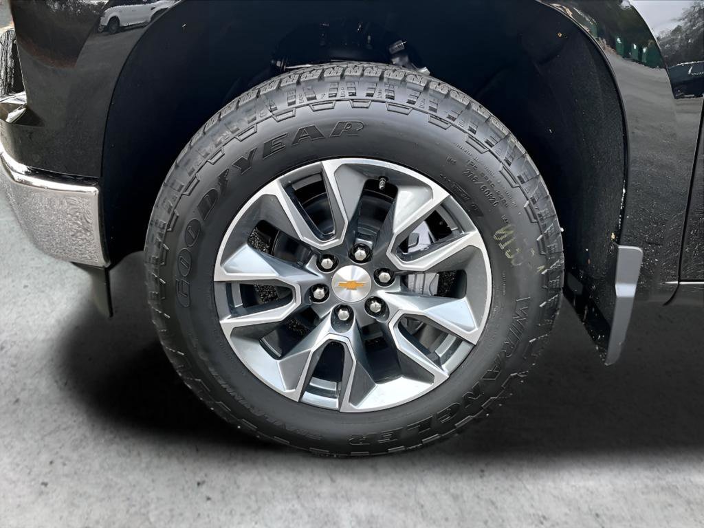 New 2026 Chevrolet Silverado 1500 LT 4D Crew Cab