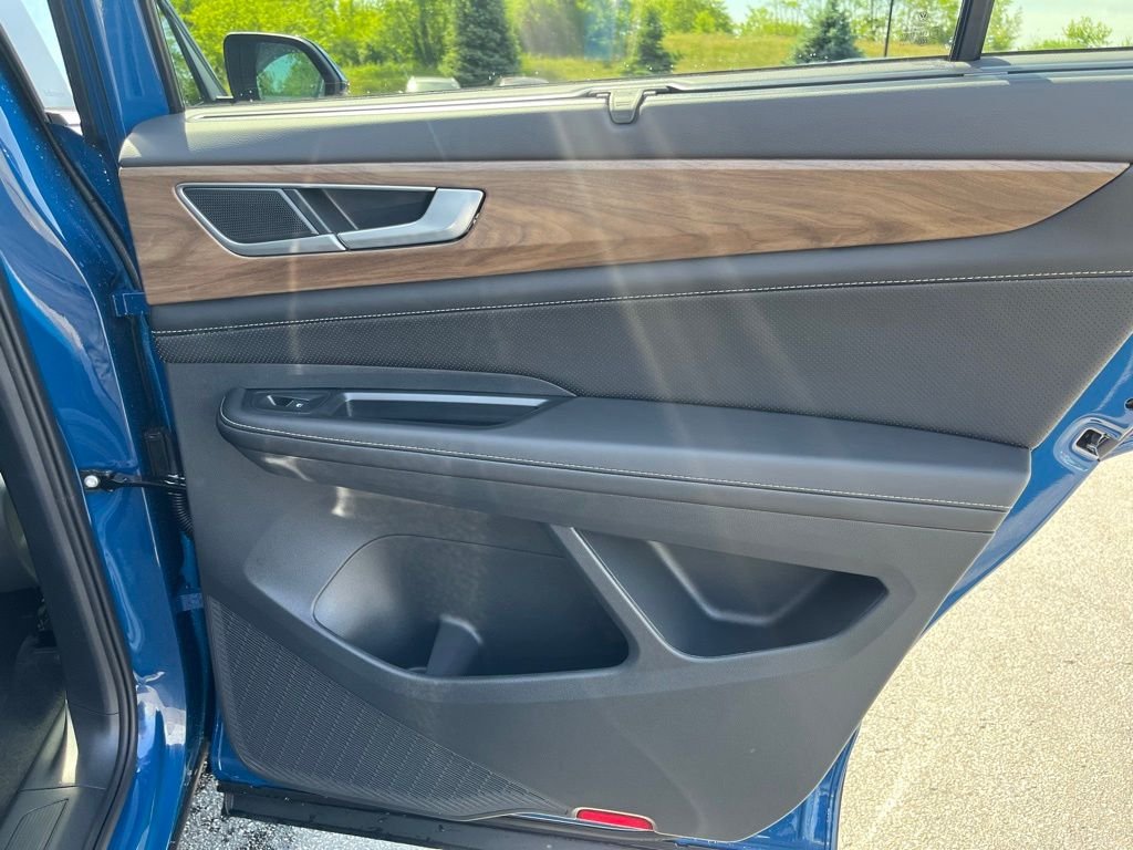New 2026 Blue Volkswagen 2.0T SE w/Technology image 23