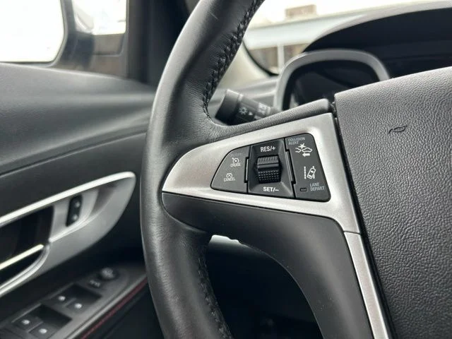 Used 2015 White Chevrolet LTZ image 32