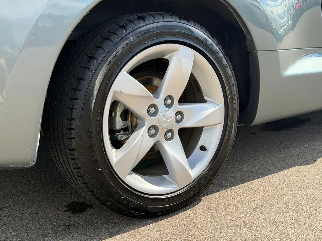 Used 2007 Blue Mitsubishi GS image 19