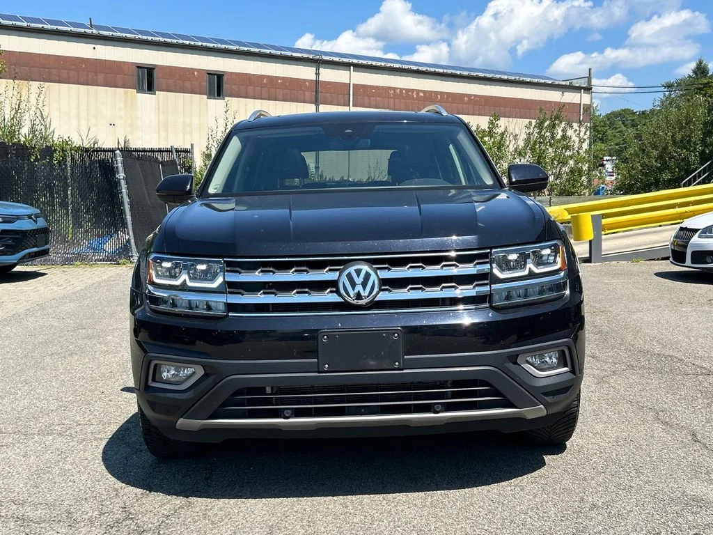 Used 2018 Black Volkswagen SEL Premium image 6