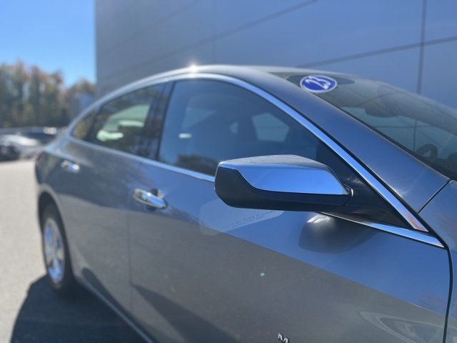 2023 Chevrolet Malibu LS photo 4