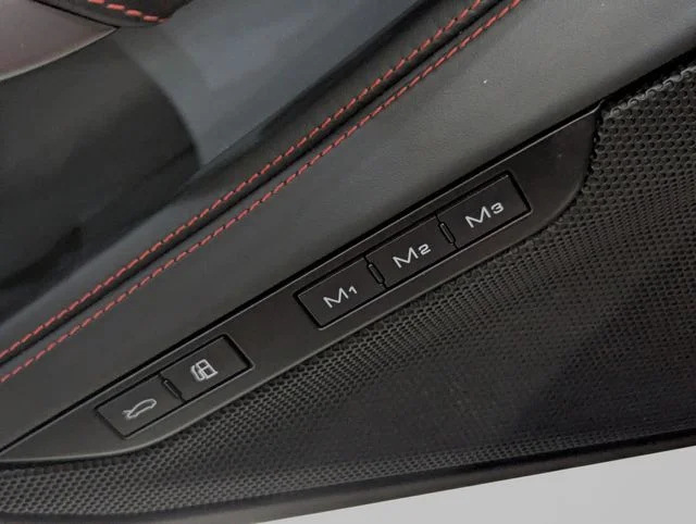 Used 2021 Red Ferrari Base image 18