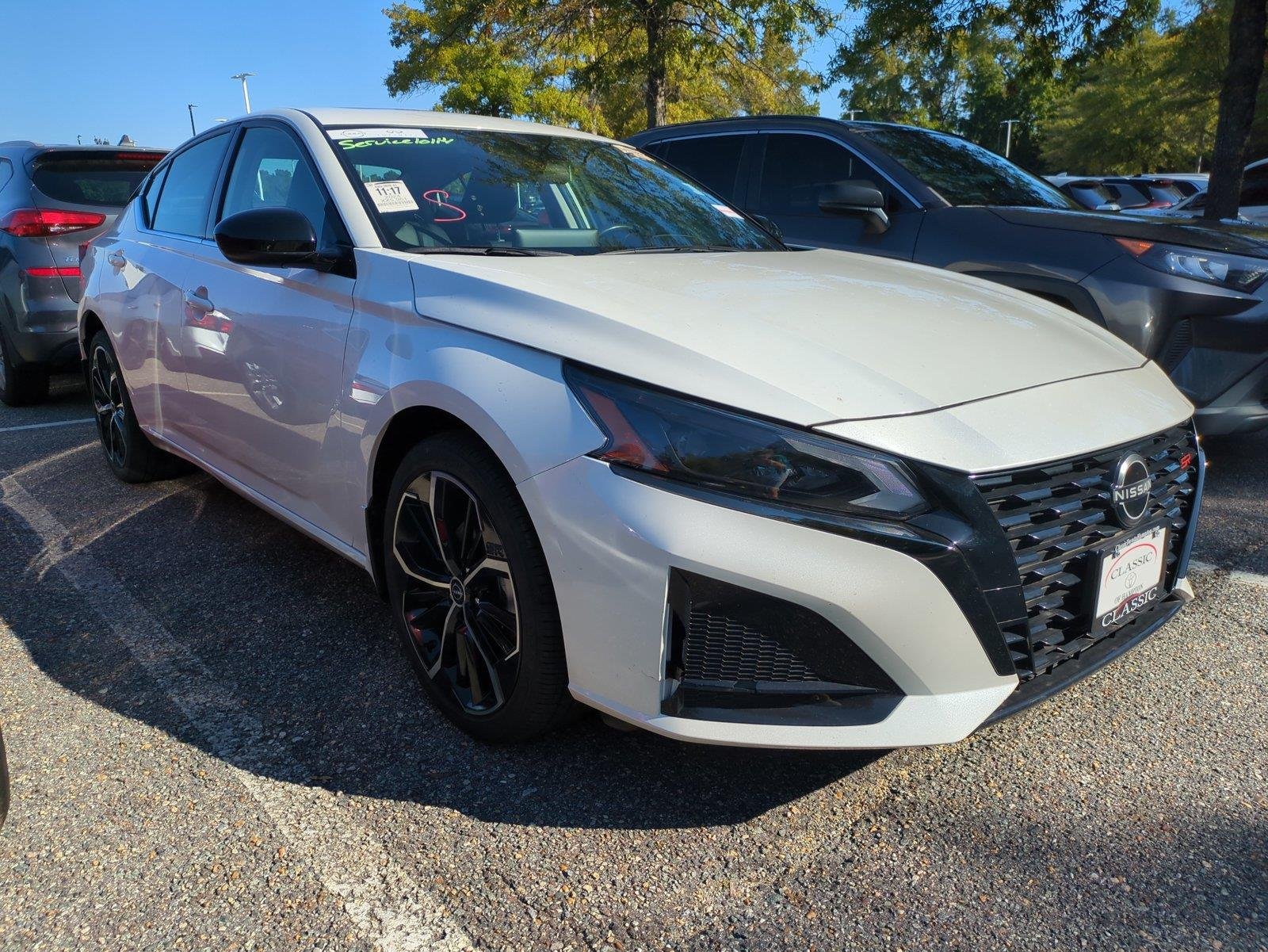 Used 2024 Pearl White Tricoat Nissan 2.5 SR image 2